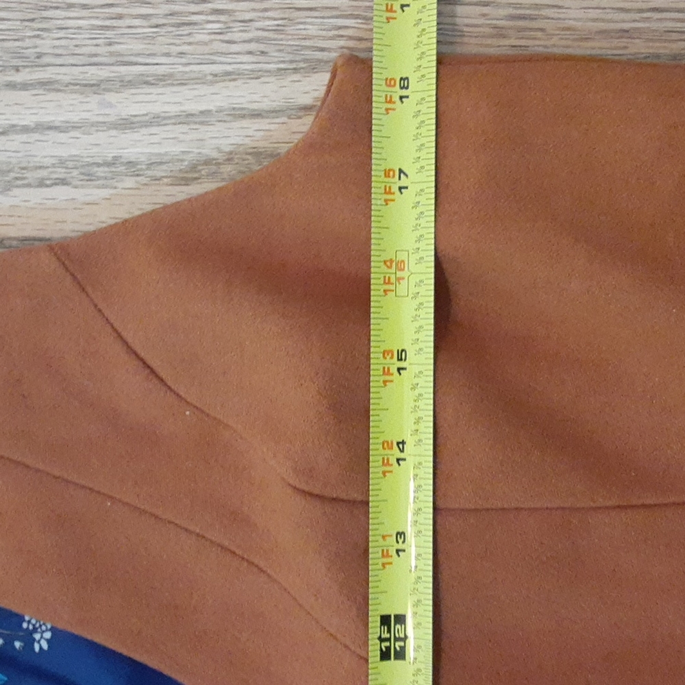 Finishing touches vest in burnt orange - Picture 15 of 16